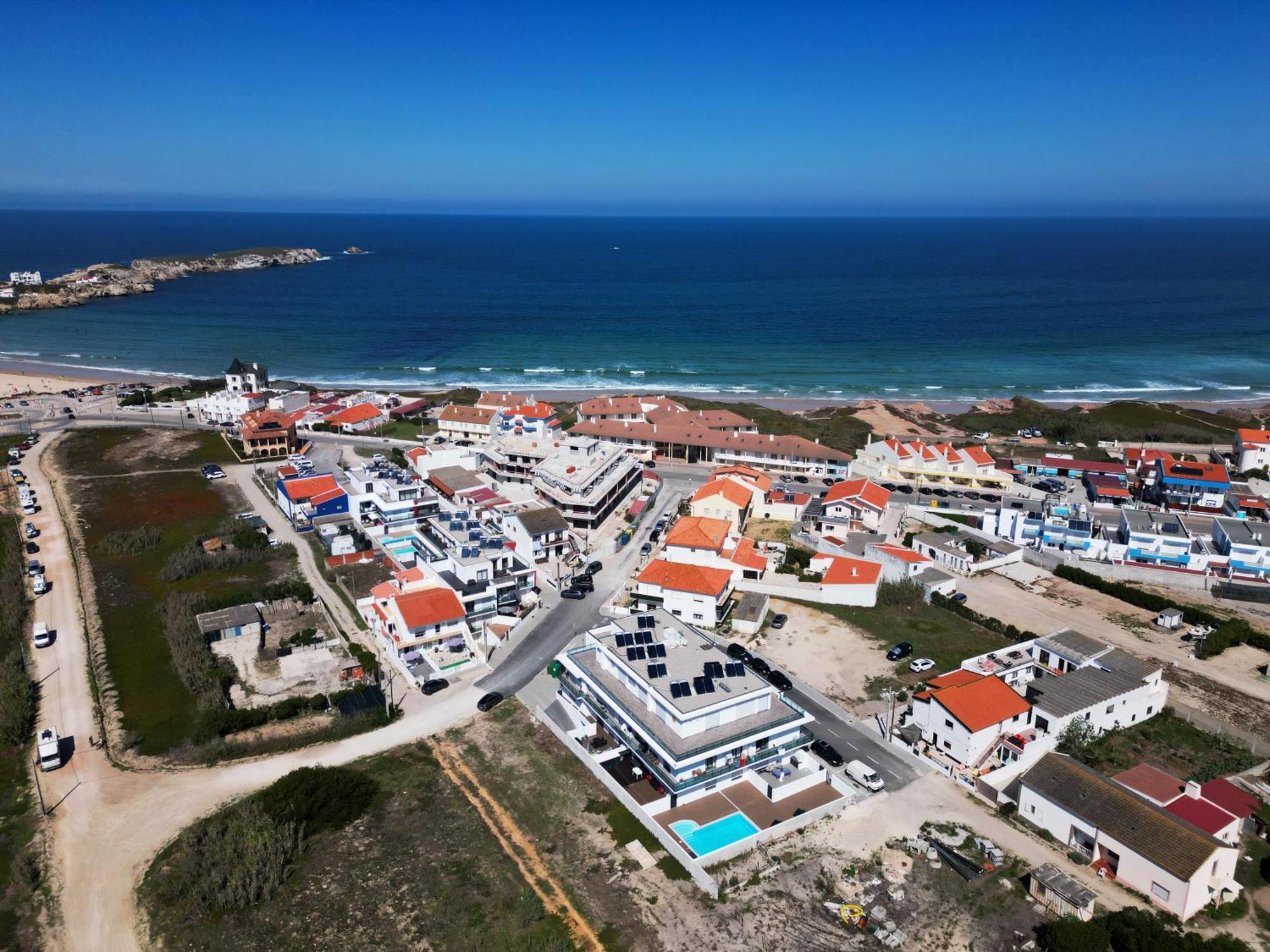 Beach & Surf Lovers Apartment With Ac - 巴勒尔 外观 照片