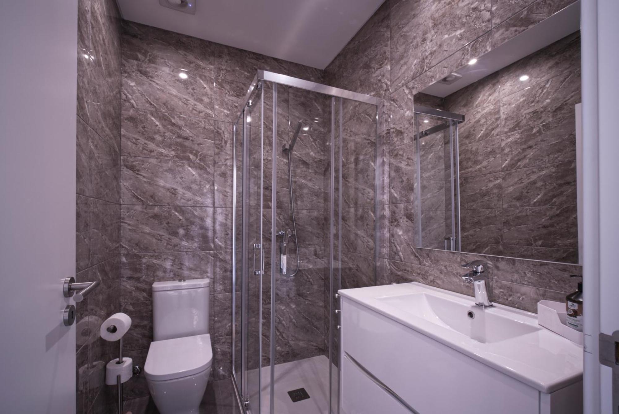 Beach & Surf Lovers Apartment With Ac - 巴勒尔 外观 照片
